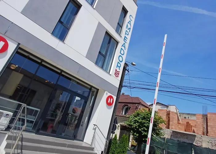 Dina - 68 Lägenhet *