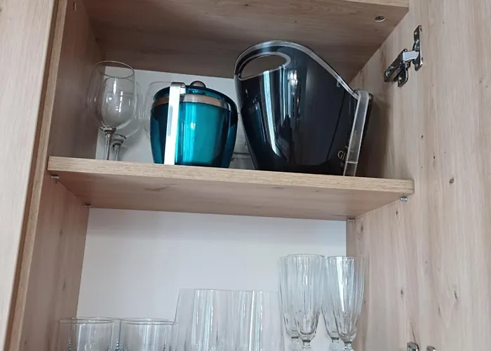 Dina - 68 Lägenhet *