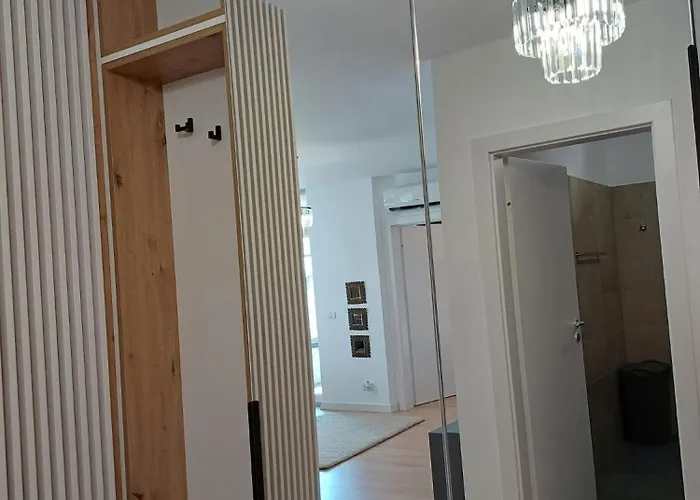 Dina - 68 Apartment *