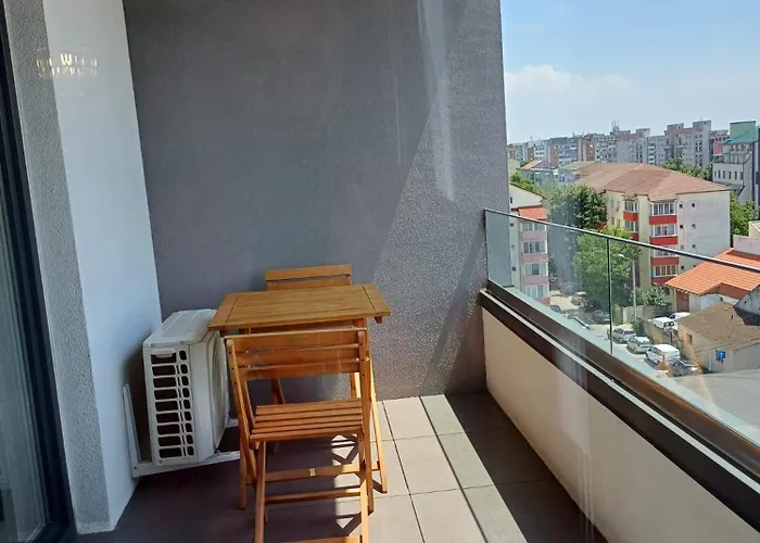 Dina - 68 Apartment *